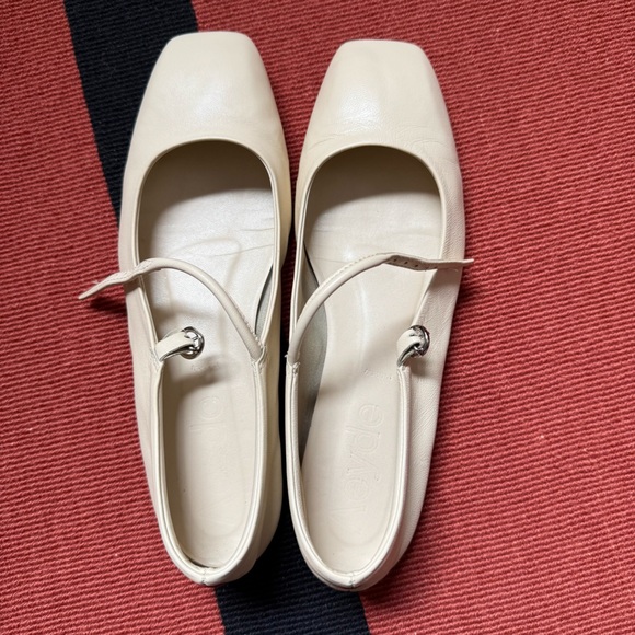 Aeyde Uma Leather Mary-Jane Flats in Creamy Napa - Picture 5 of 10